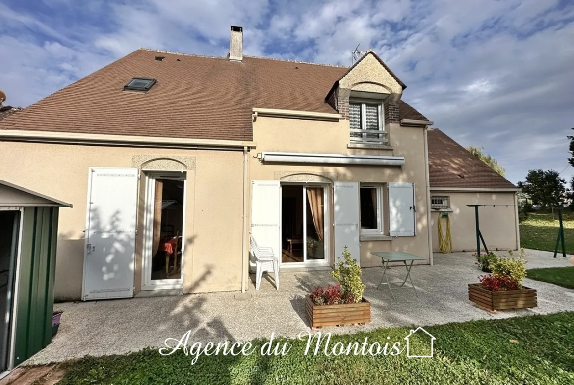 Pavillon Traditionnel à Bray-sur-Seine avec Jardin 