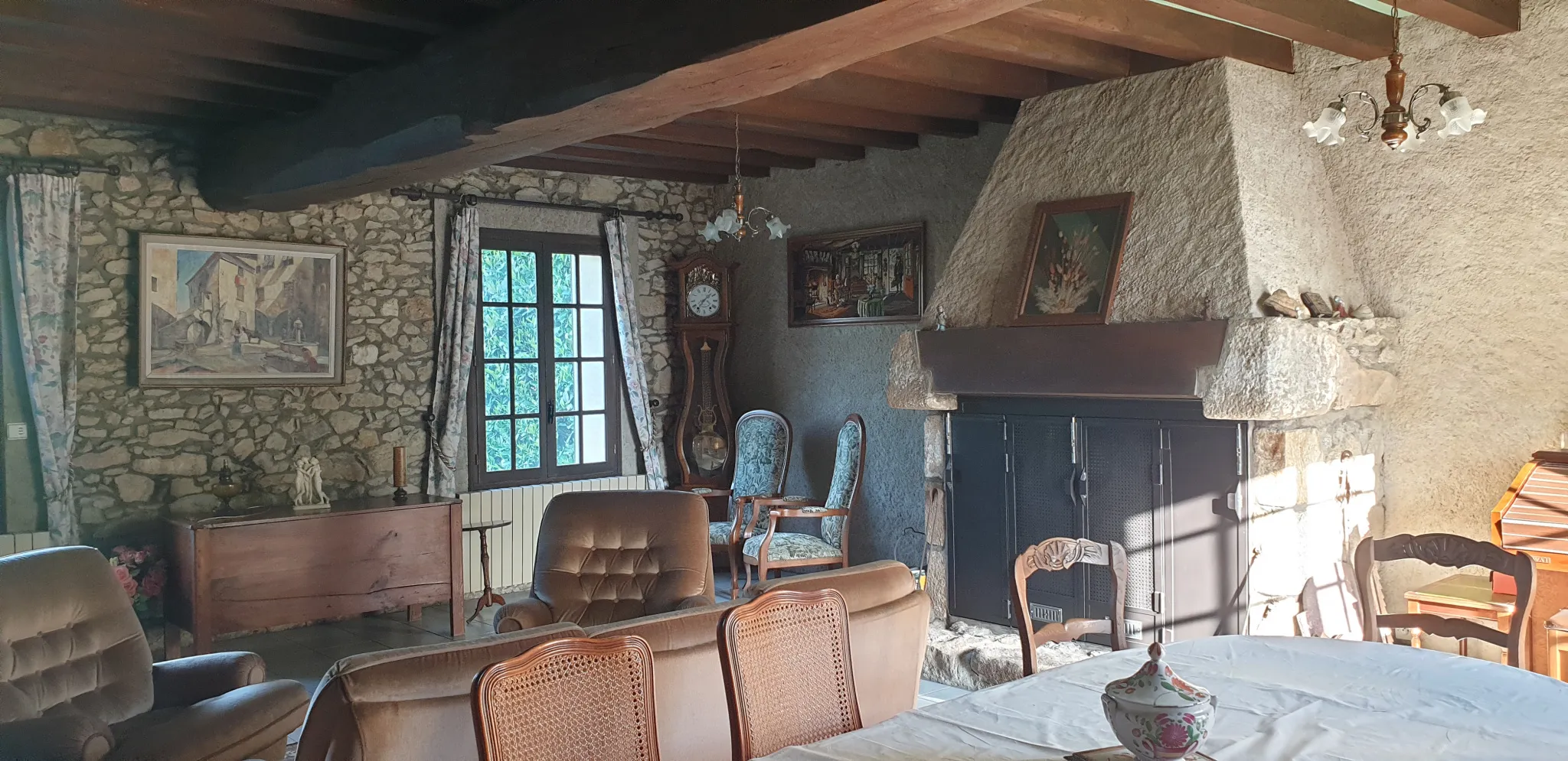 One-Story House with Attic and Southwest-Facing Garden in Teloche 