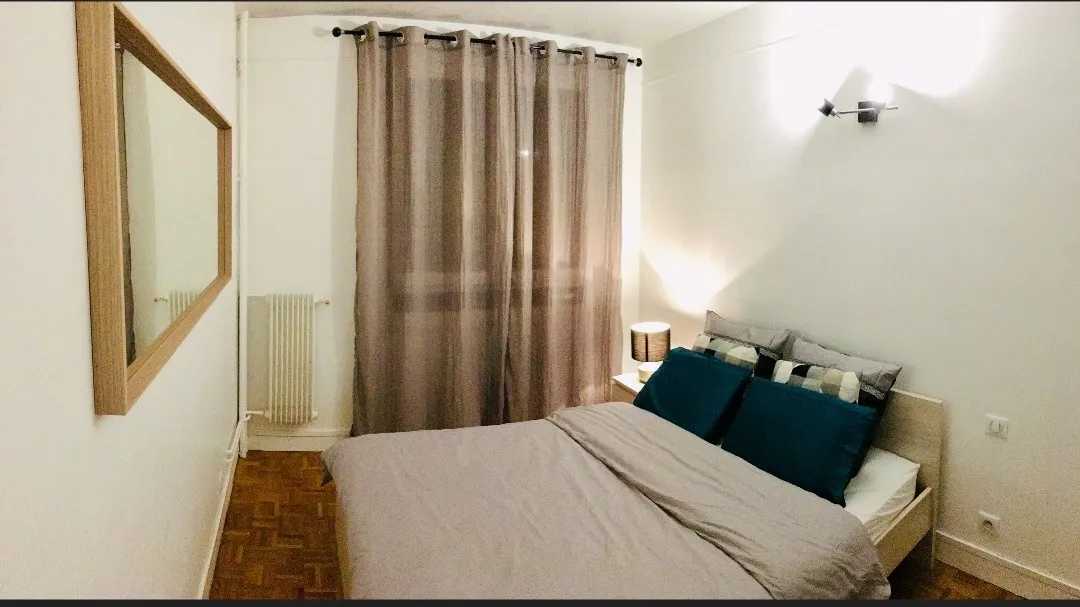 Appartement F2 lumineux avec balcon à Vanves 