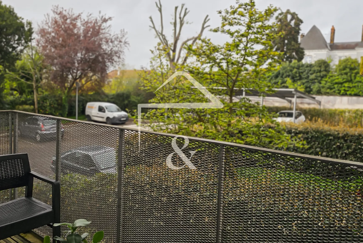 Appartement T3+ avec parking et balcon à Indre 