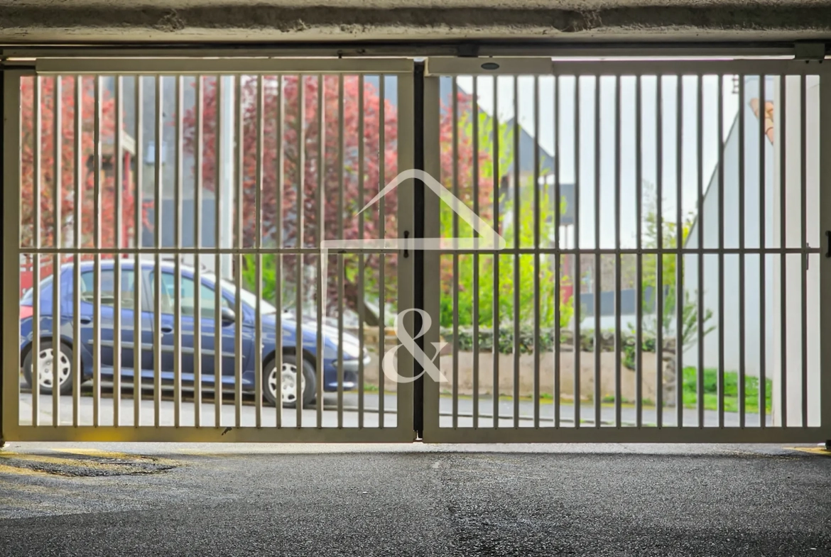 Appartement T3+ avec parking et balcon à Indre 