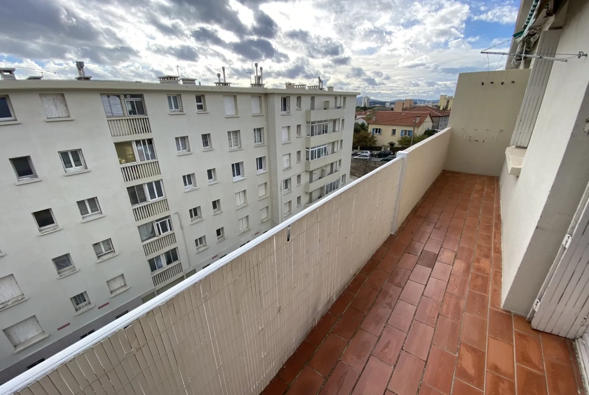 Appartement Type 4 de 61 m2 à Toulon Siblas 