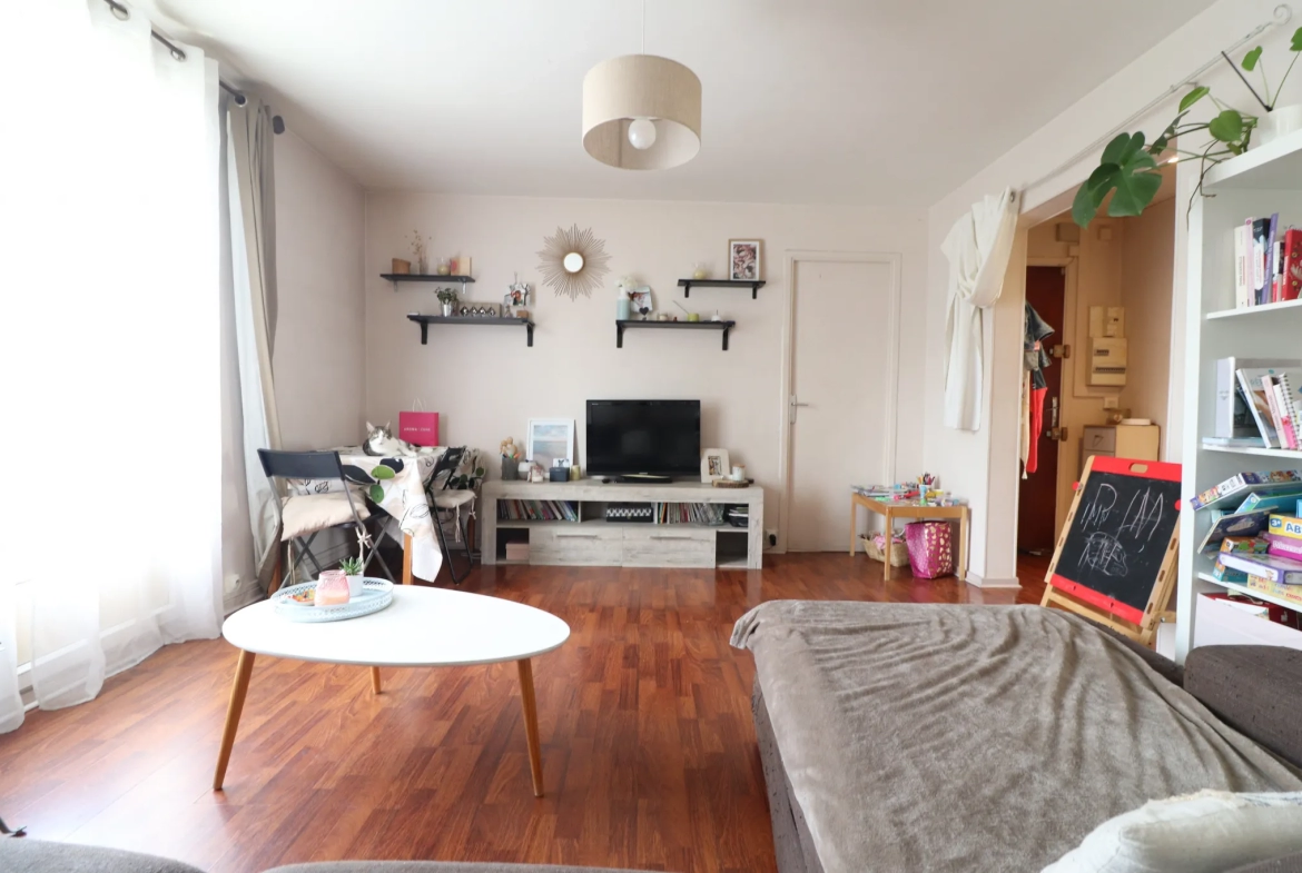 Appartement F4 lumineux à Massy 