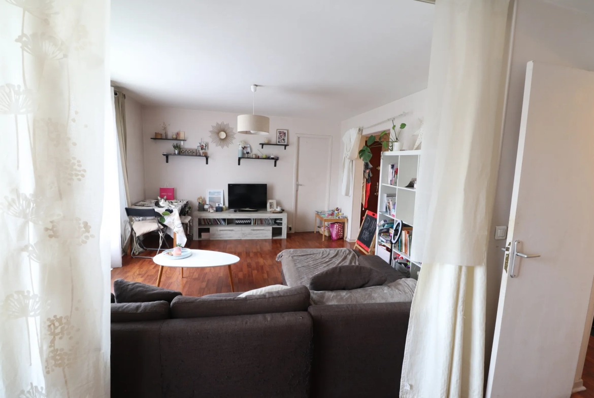 Appartement F4 lumineux à Massy 