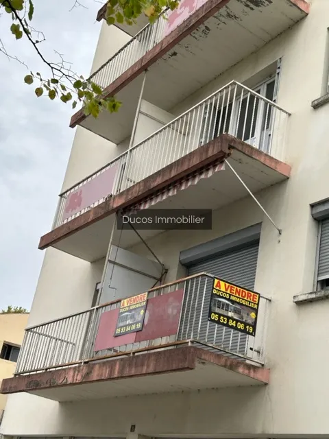 Bel appartement lumineux avec 2 chambres à Marmande 