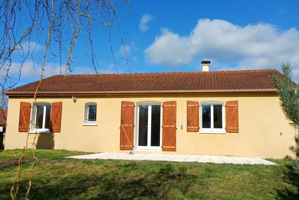 Maison de plain pied avec jardin à Mariol 