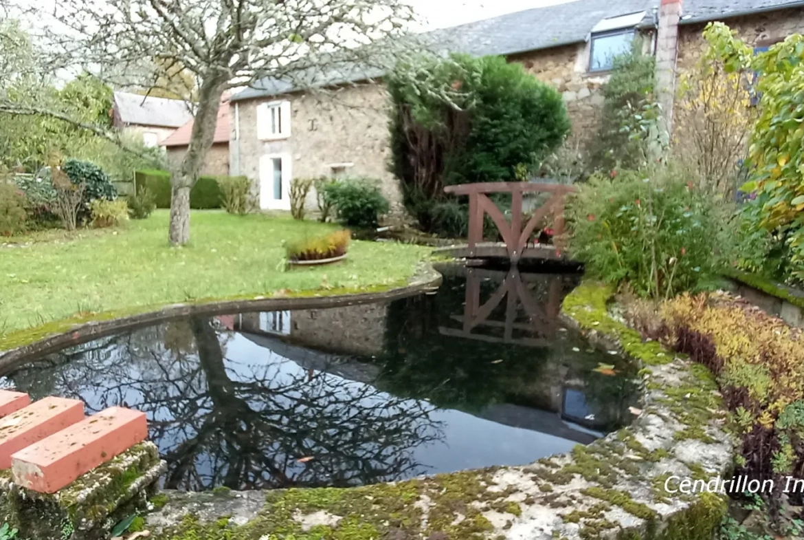 Fermette rénovée avec 2 chambres et terrain spacieux à St Dizier Leyrenne 