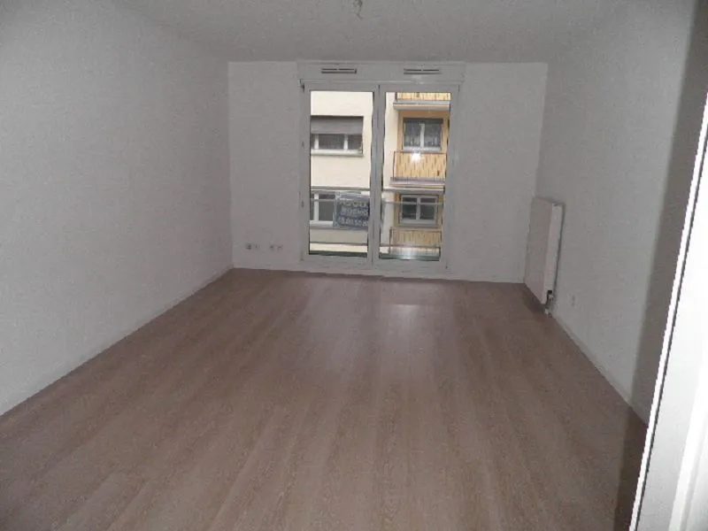 Appartement 3 pièces avec balcon à Strasbourg Ouest 