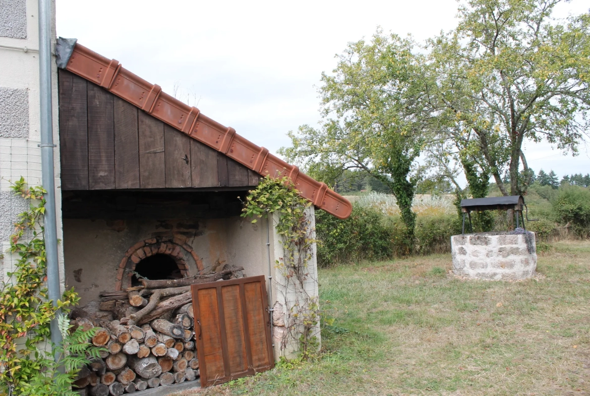 Fermette à Louroux-Bourbonnais avec vue sur champs - 2 Chambres - €108.000 