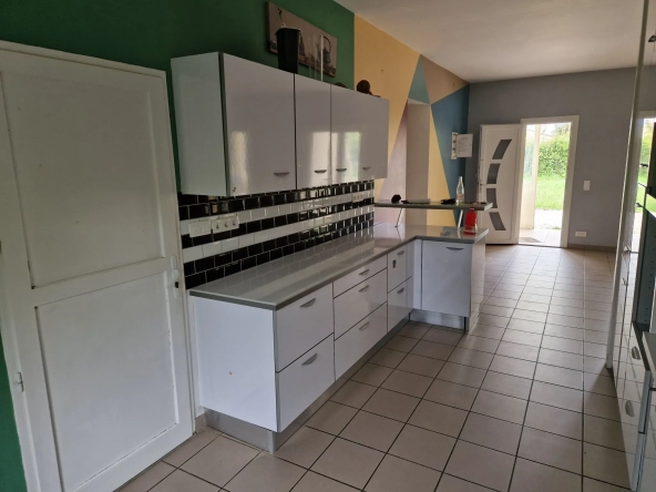 Maison de plain-pied à Saint Vivien de Médoc - 130m2, 4 Chambres