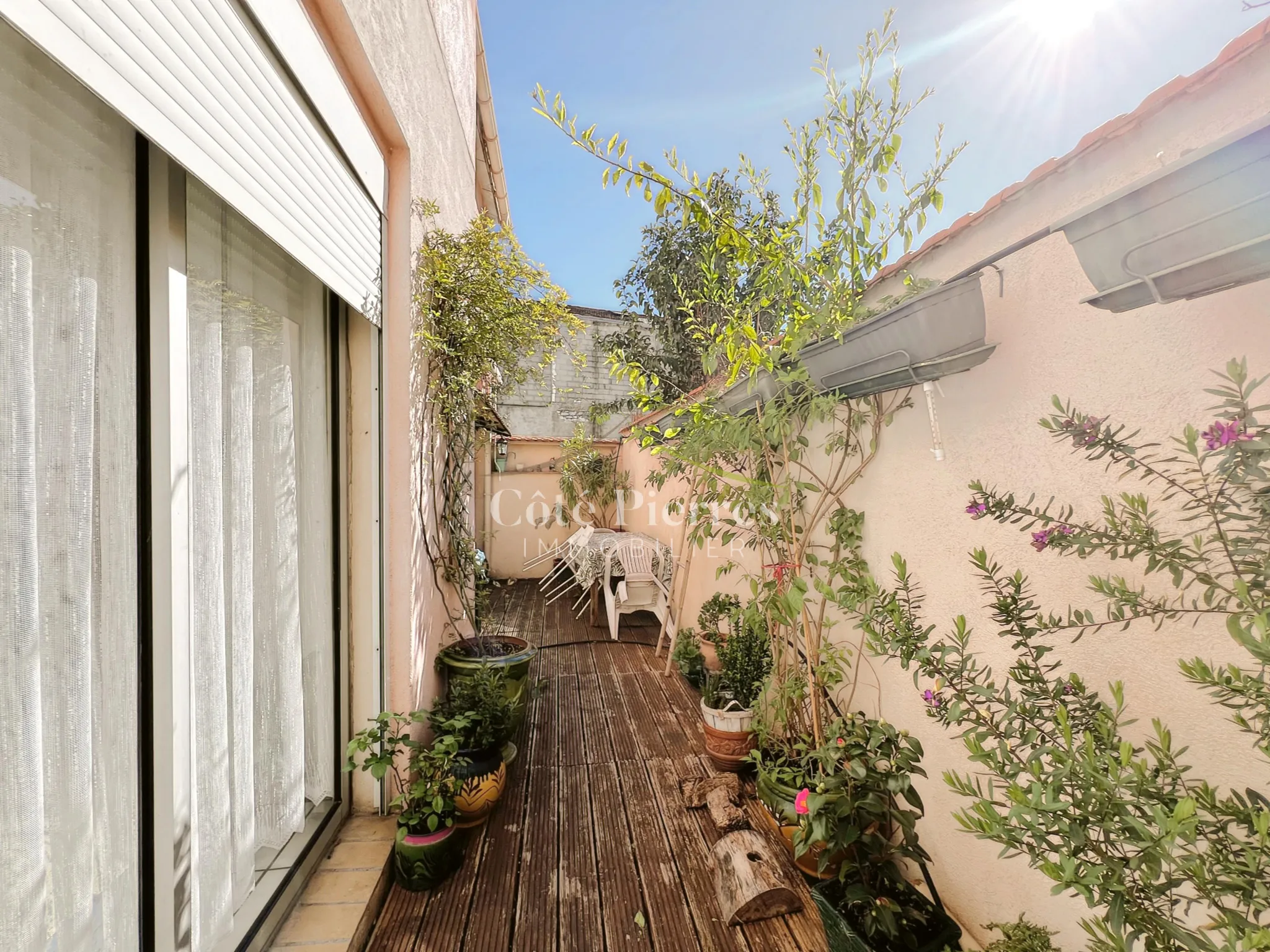 Maison de ville avec terrasse à Nîmes 