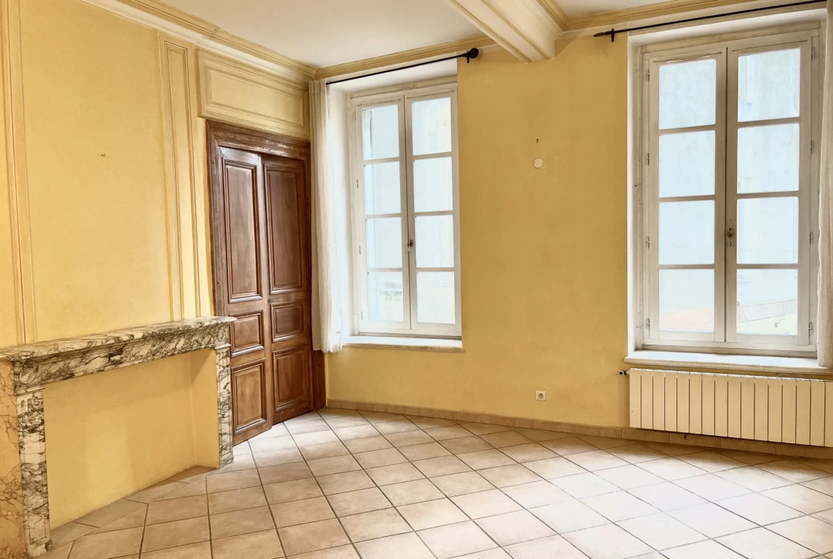 Vente bel appartement bourgeois Nîmes 4 chambres 