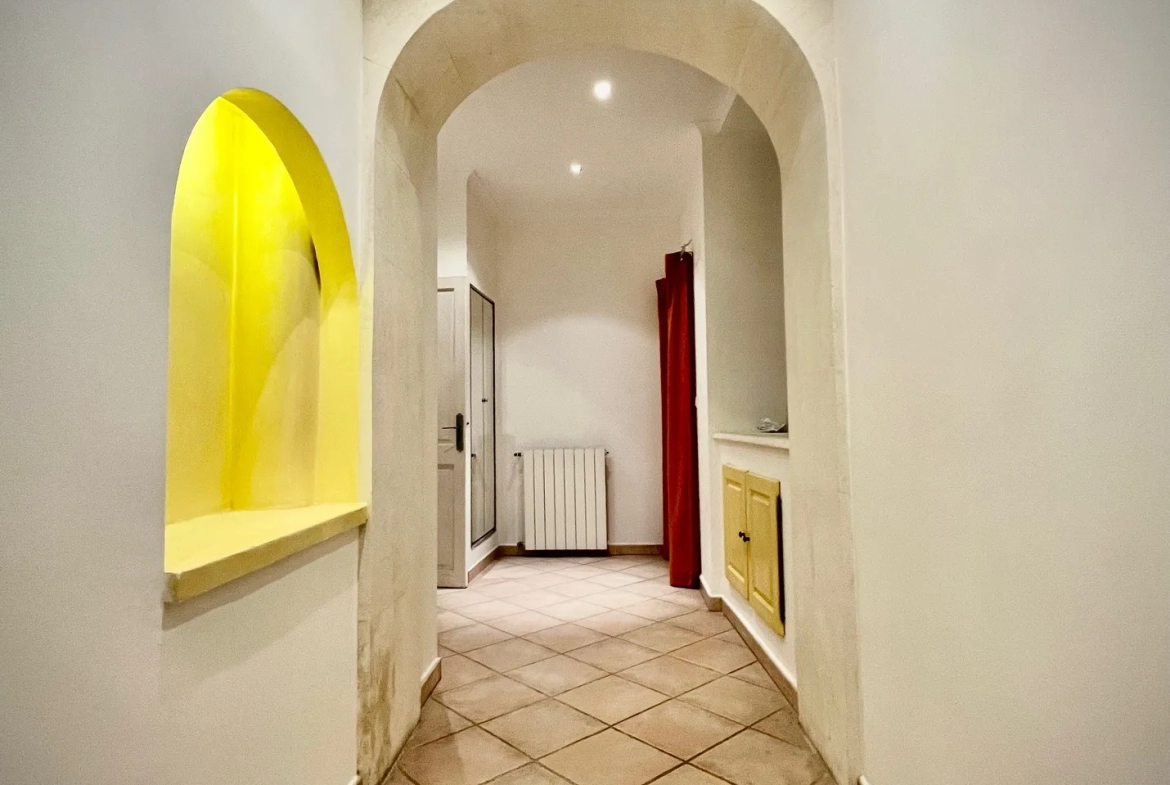 Vente bel appartement bourgeois Nîmes 4 chambres 