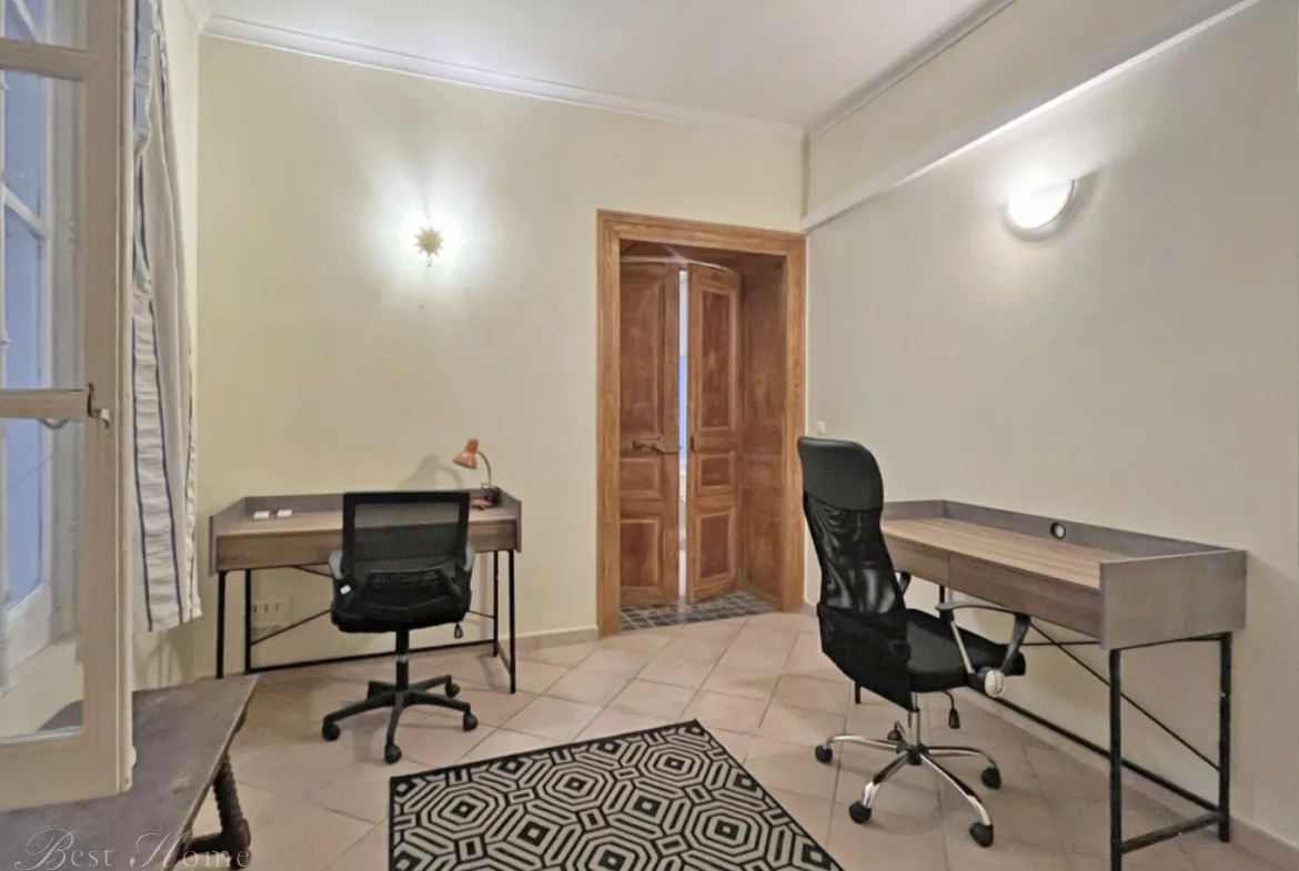 Vente bel appartement bourgeois Nîmes 4 chambres 