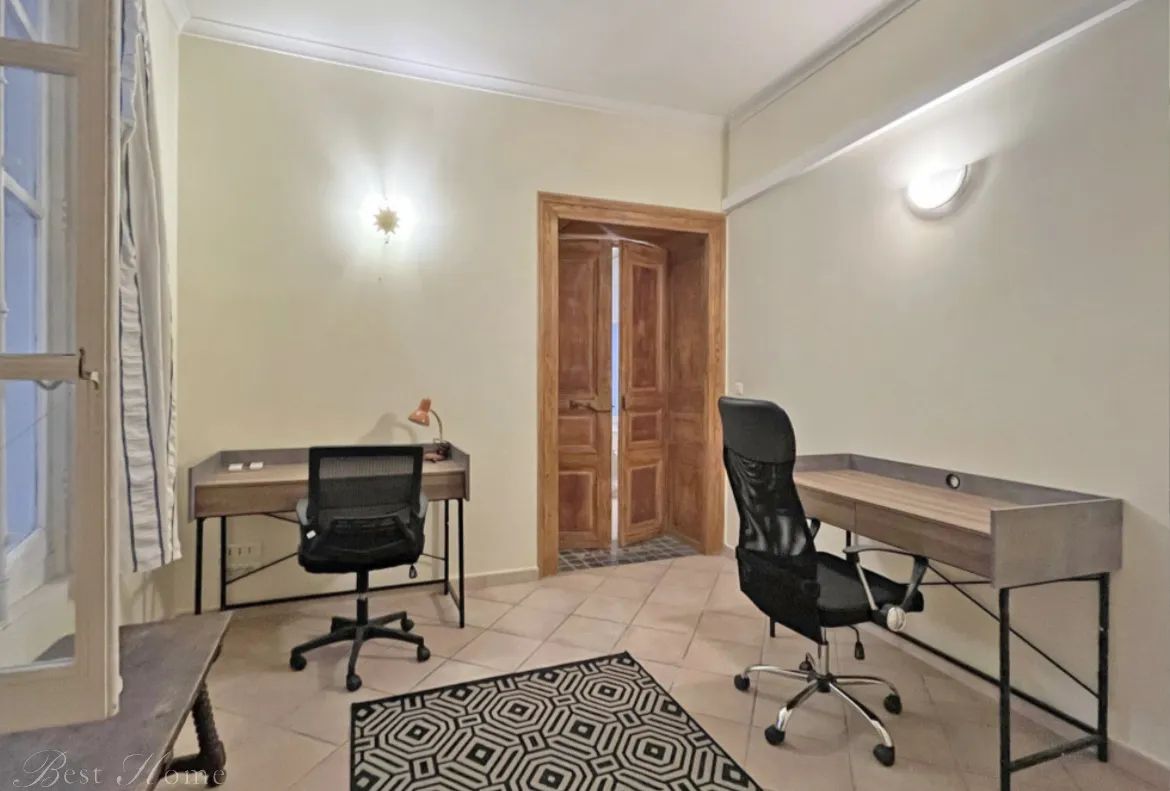 Vente bel appartement bourgeois Nîmes 4 chambres 