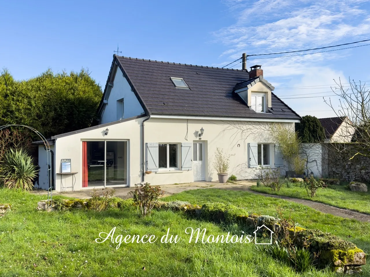 Maison de Campagne à Donnemarie Dontilly 