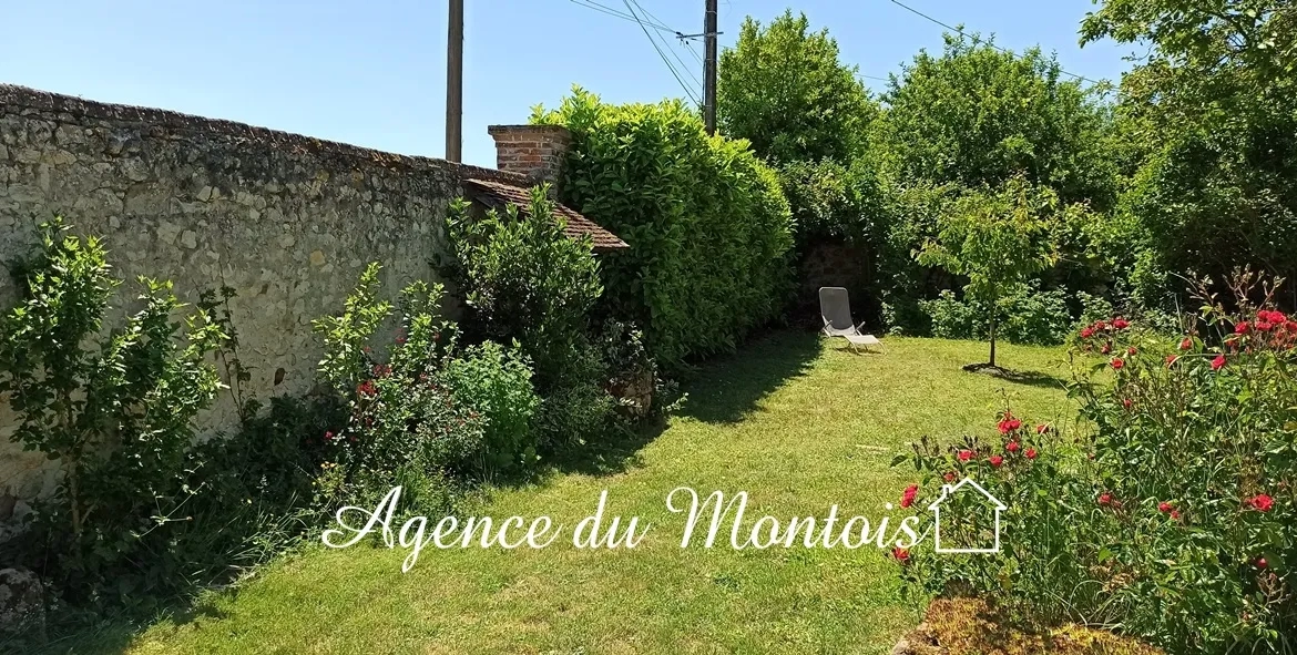 Maison de Campagne à Donnemarie Dontilly 