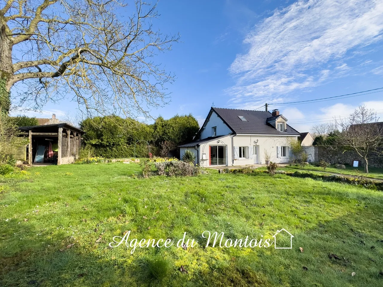 Maison de Campagne à Donnemarie Dontilly 