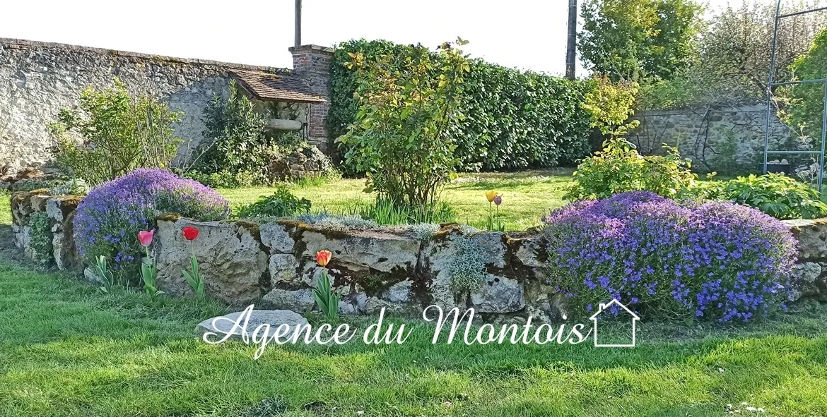 Maison de Campagne à Donnemarie Dontilly 