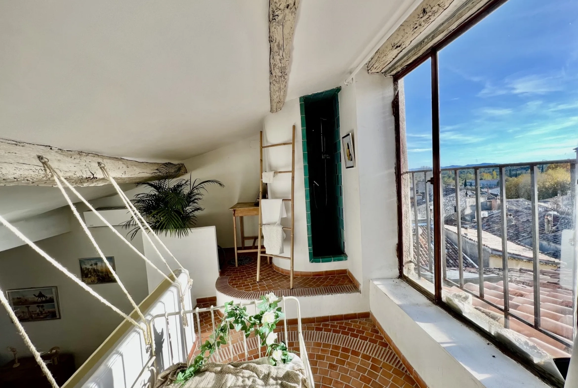 Maison de village à Aups avec vue panoramique 