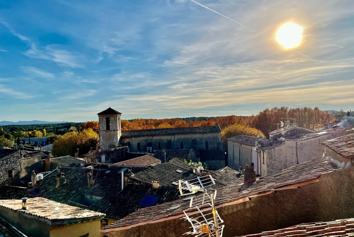 Maison de village à Aups avec vue panoramique 