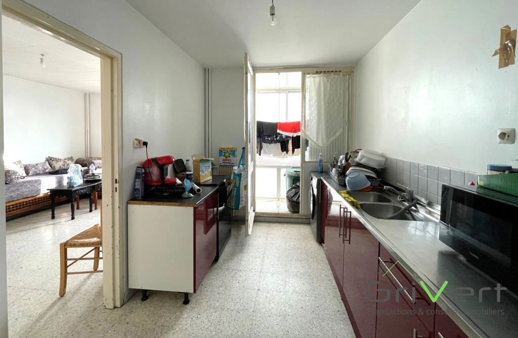 Appartement type 2 à Nimes avec locataire en place