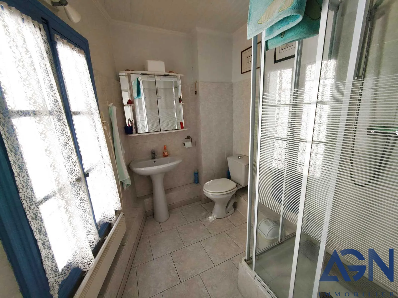 À VENDRE :Triplex au Centre Ville d'Agde, Proche des Berges de l'Hérault 