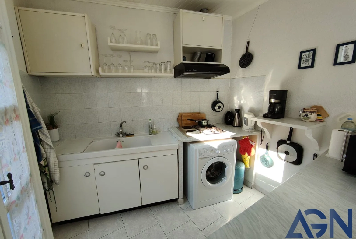 À VENDRE :Triplex au Centre Ville d'Agde, Proche des Berges de l'Hérault 