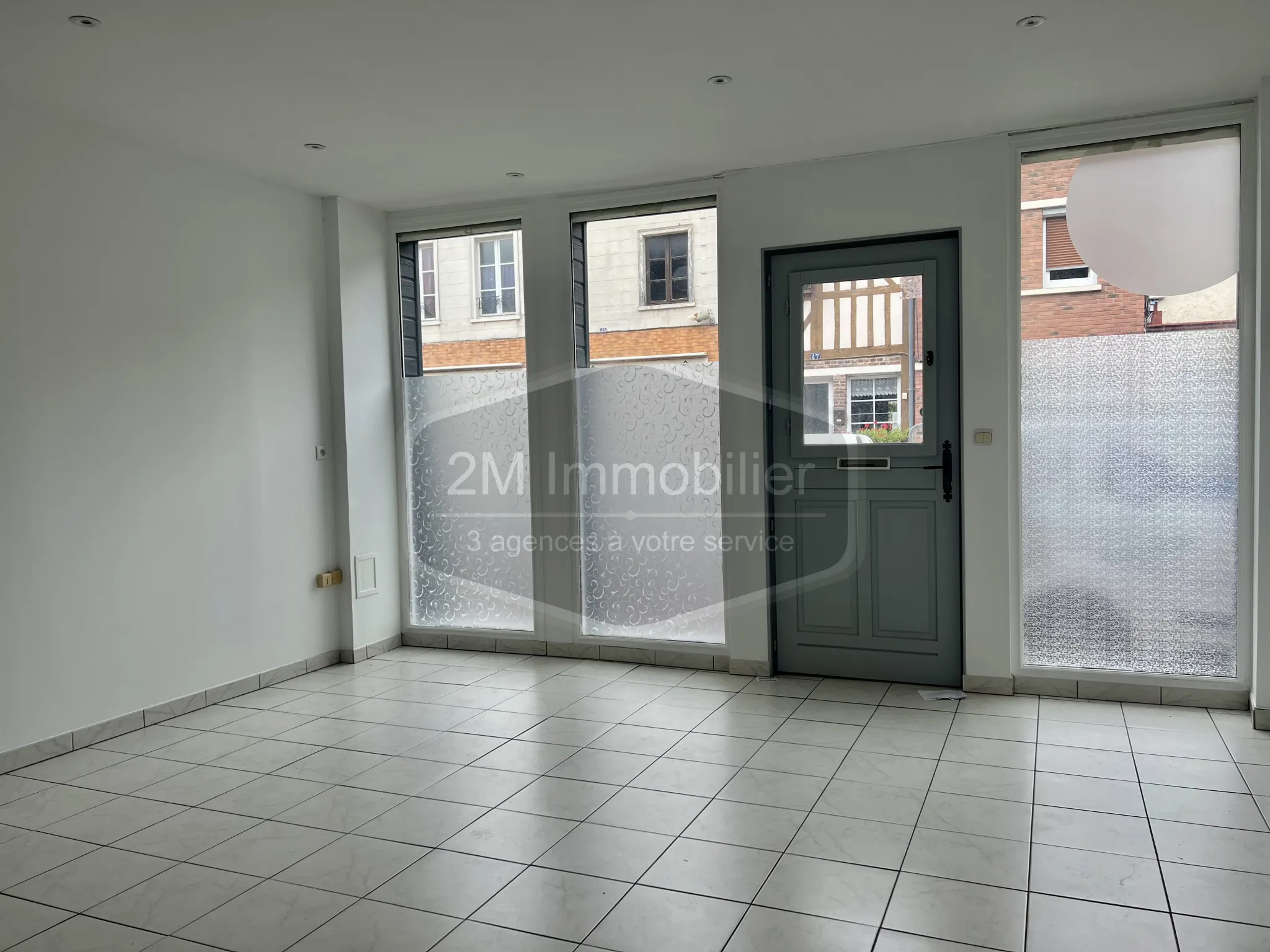 Immeuble 177 m2 à Neufchâtel-En-Bray 