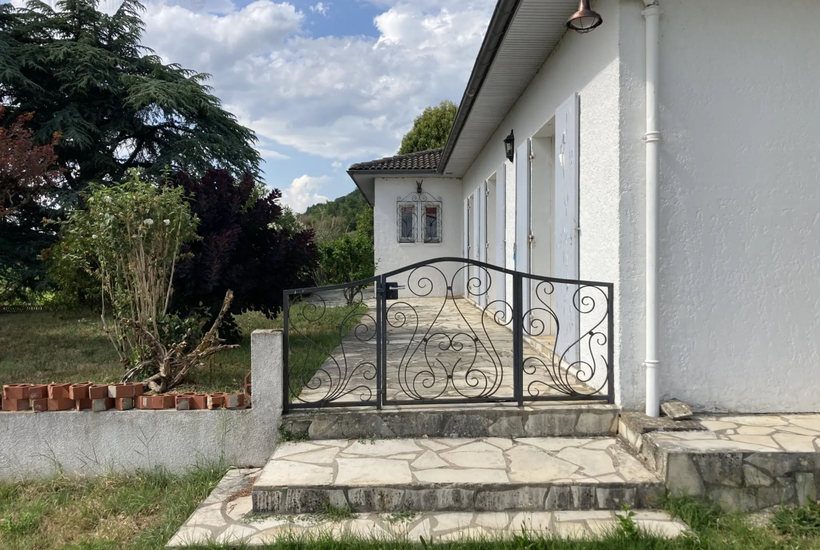 Maison 4 chambres avec terrasse à Cadillac 