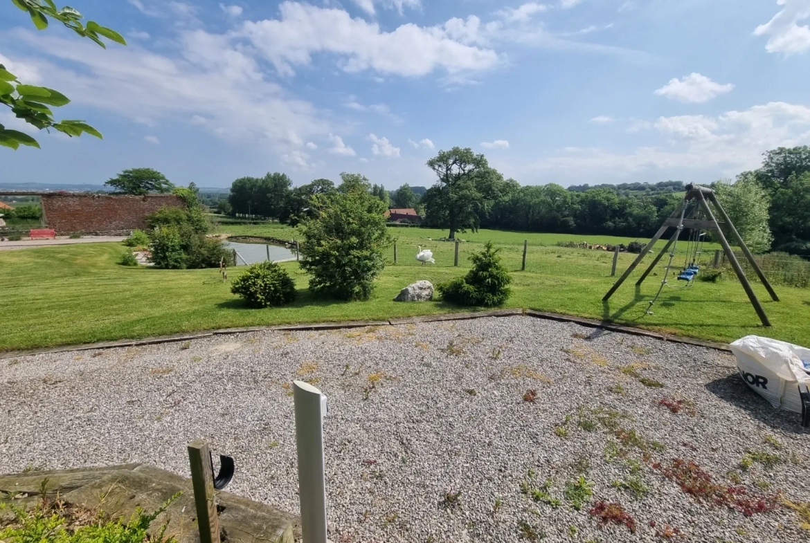 Terrain de 160 m2 avec projet de maison loft à Wierre-Effroy 