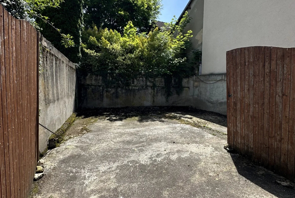 Maison de bourg avec jardin à Le Vernet 