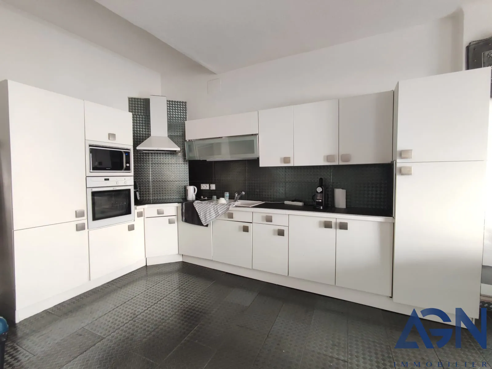 Appartement T4 en duplex de 92,91m2 à Agde 