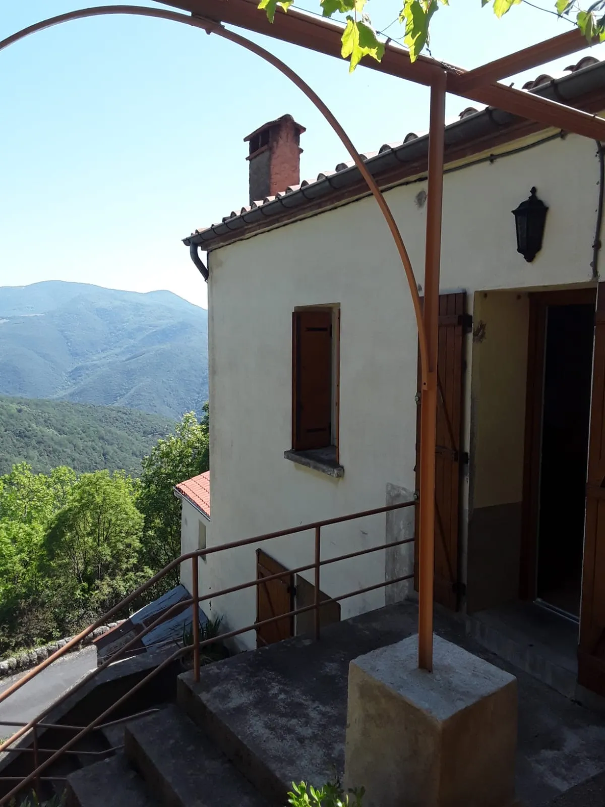 Maison 5 pièces avec vue imprenable sur la montagne 