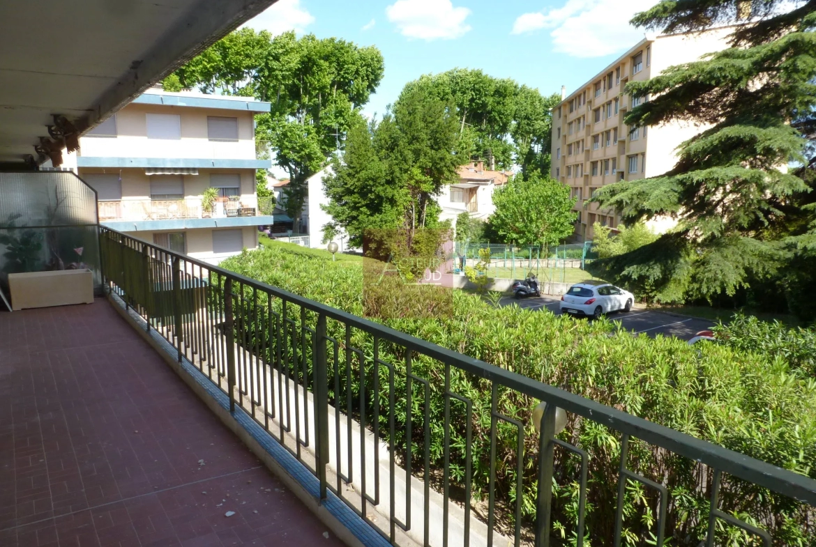 3-room Apartment for Sale in Montpellier Arceaux Agriculture 