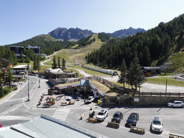 Appartement T3 à Vars avec vue dégagée