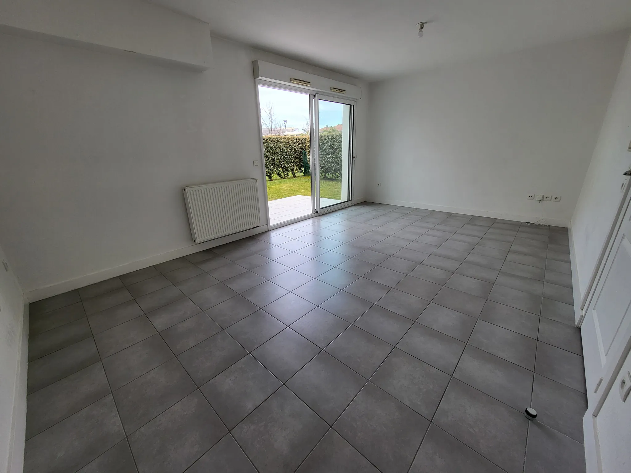 Appartement T1 avec Jardin dans Résidence avec Piscine à Anglet 