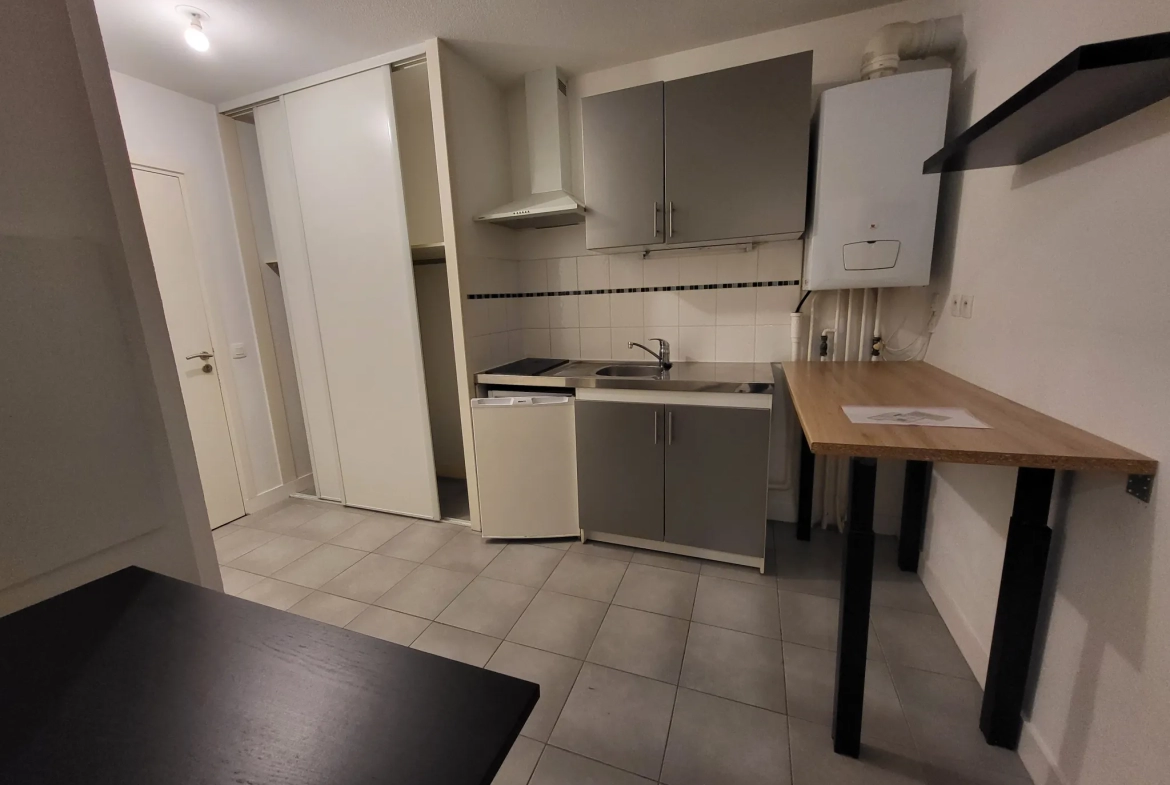 Appartement T1 avec Jardin dans Résidence avec Piscine à Anglet 