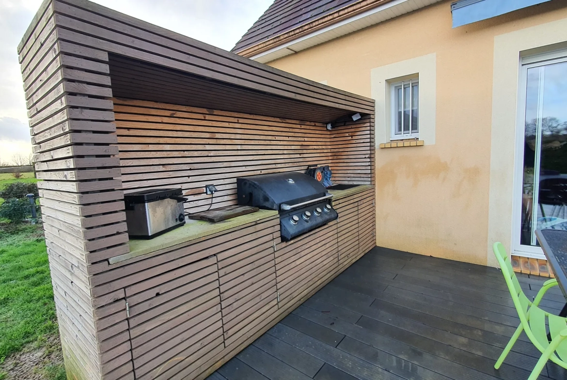 Pavillon avec Piscine et Studios à Semalle 