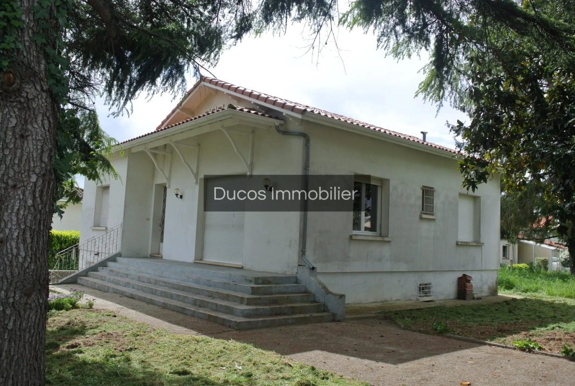 Maison plain pied à rénover avec jardin à Marmande 