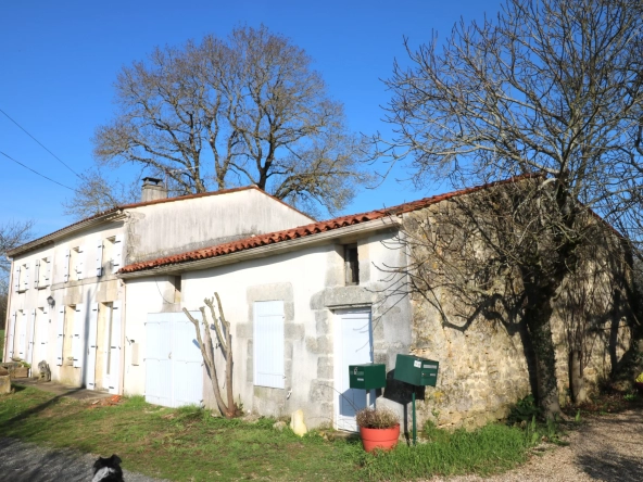 Maison à Saint-Savinien avec Jardin et Garage