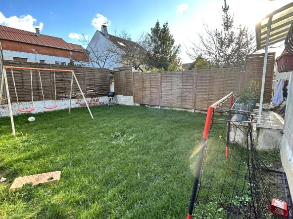 Maison 5 pièces de 90m2 avec jardin à Vaujours