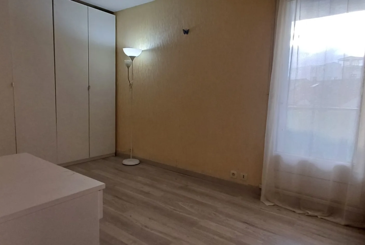 Spacieux Appartement de 3 Pièces à Cergy 