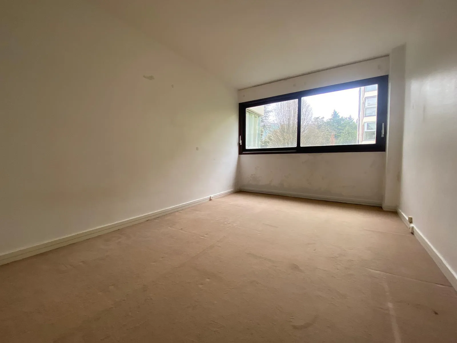 Appartement Lumineux avec Piscine - Le Chesnay 78150 