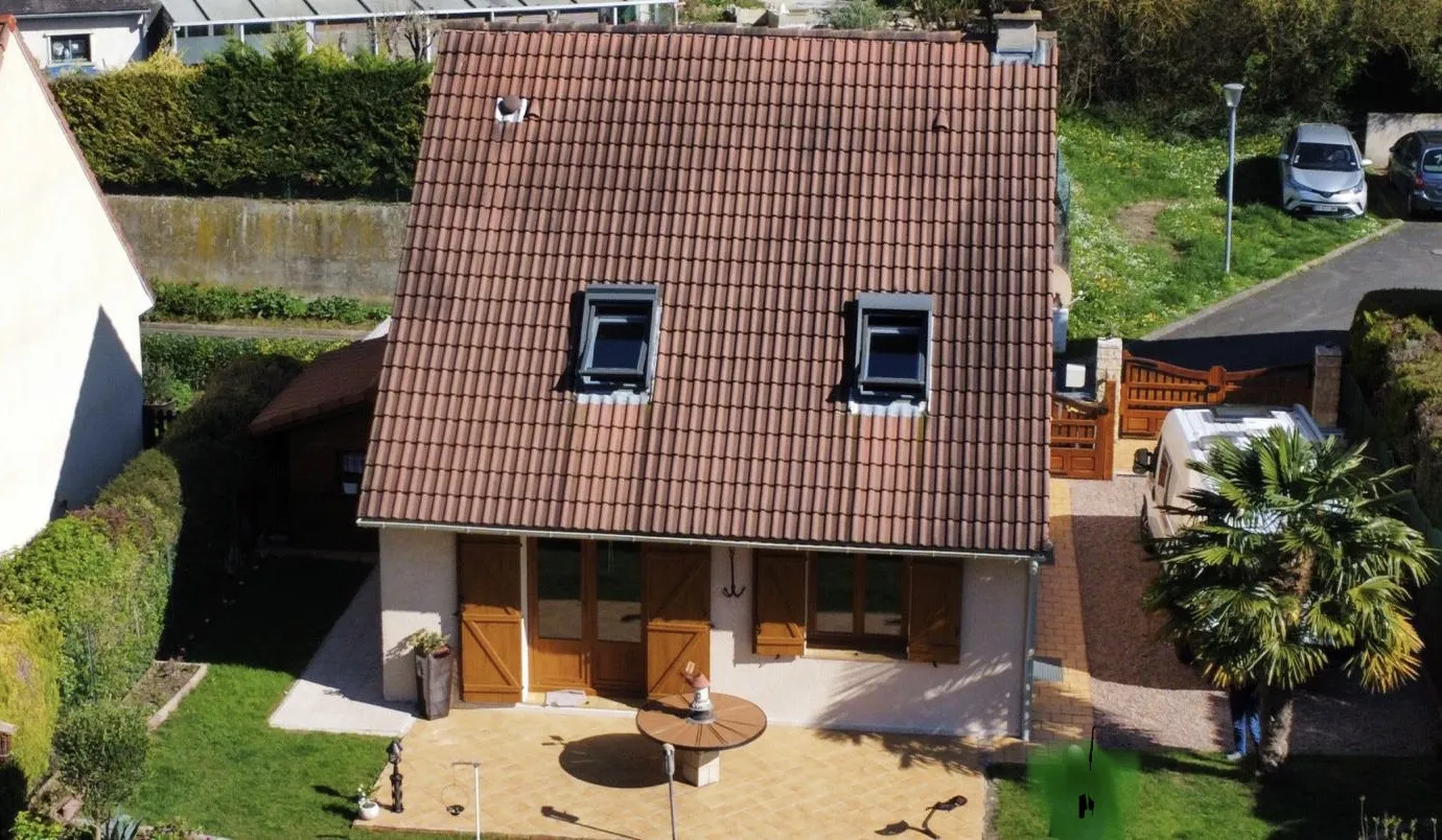 Maison de 90m2 à MANTES LA VILLE avec jardin et climatisation 