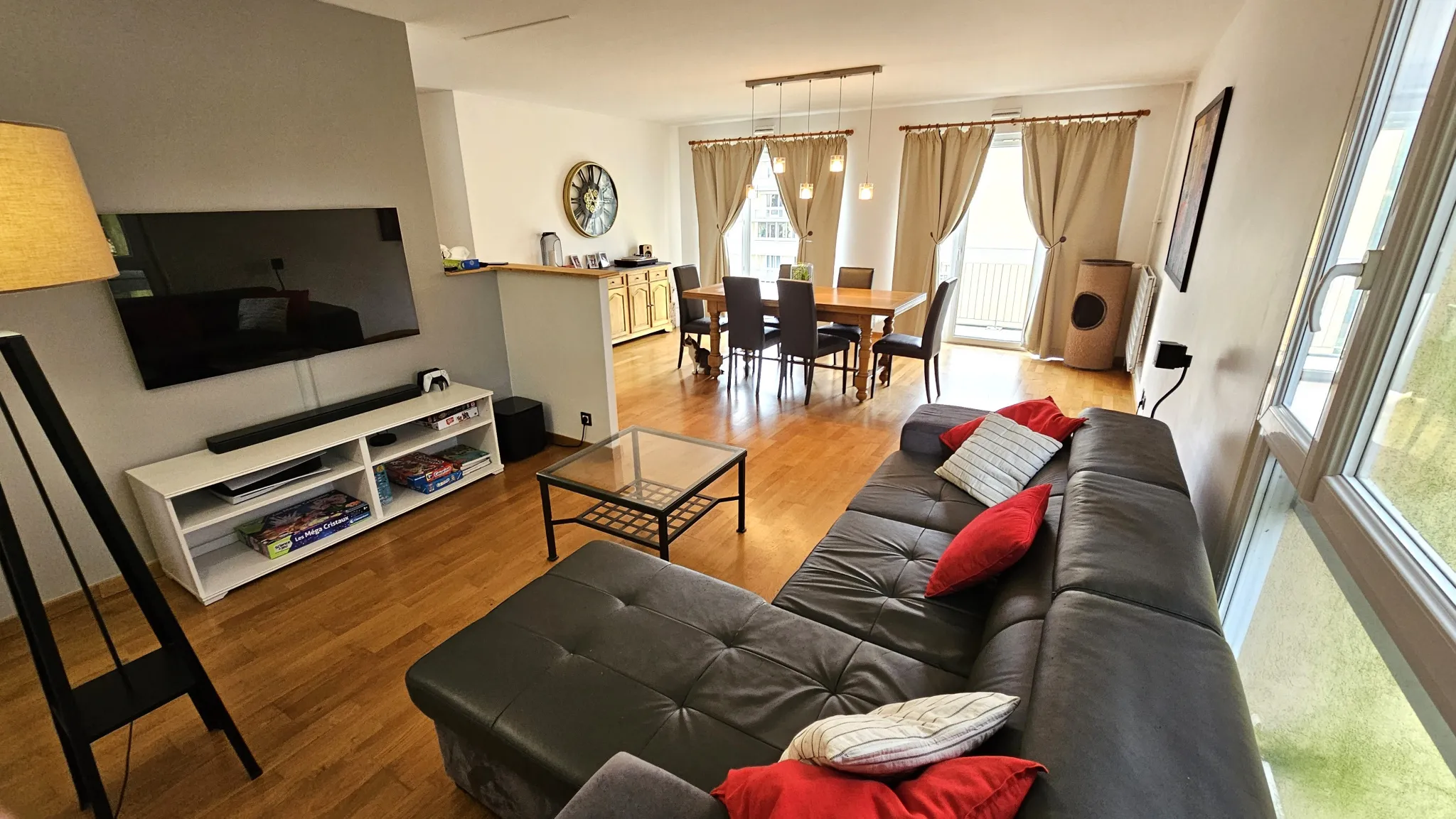 Appartement lumineux à Elancourt / La Villedieu de 97,59 m2 avec 3 chambres 