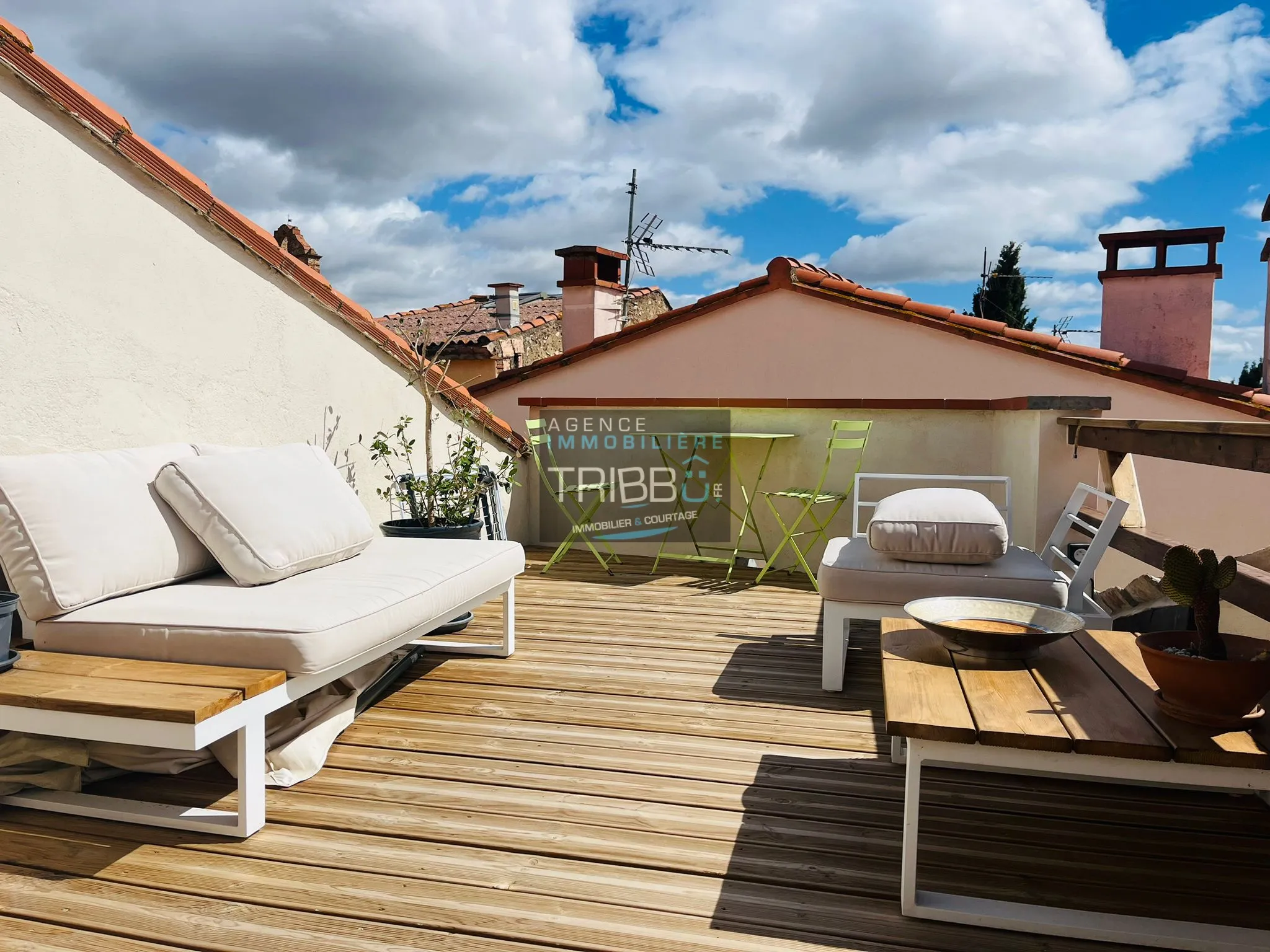 Charmante maison de village à Tresserre avec terrasse 