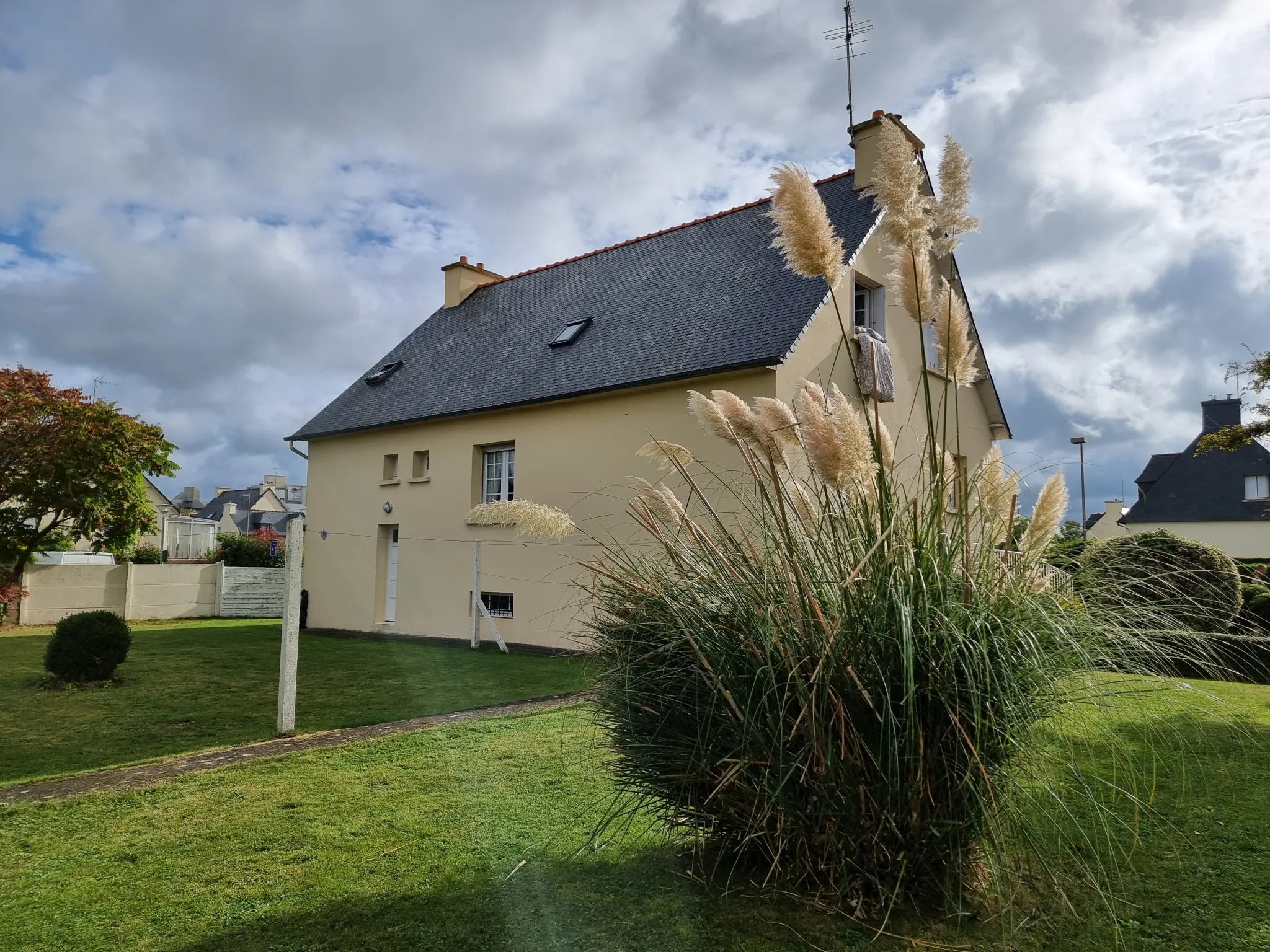 Maison à Plestan avec 4 Chambres 