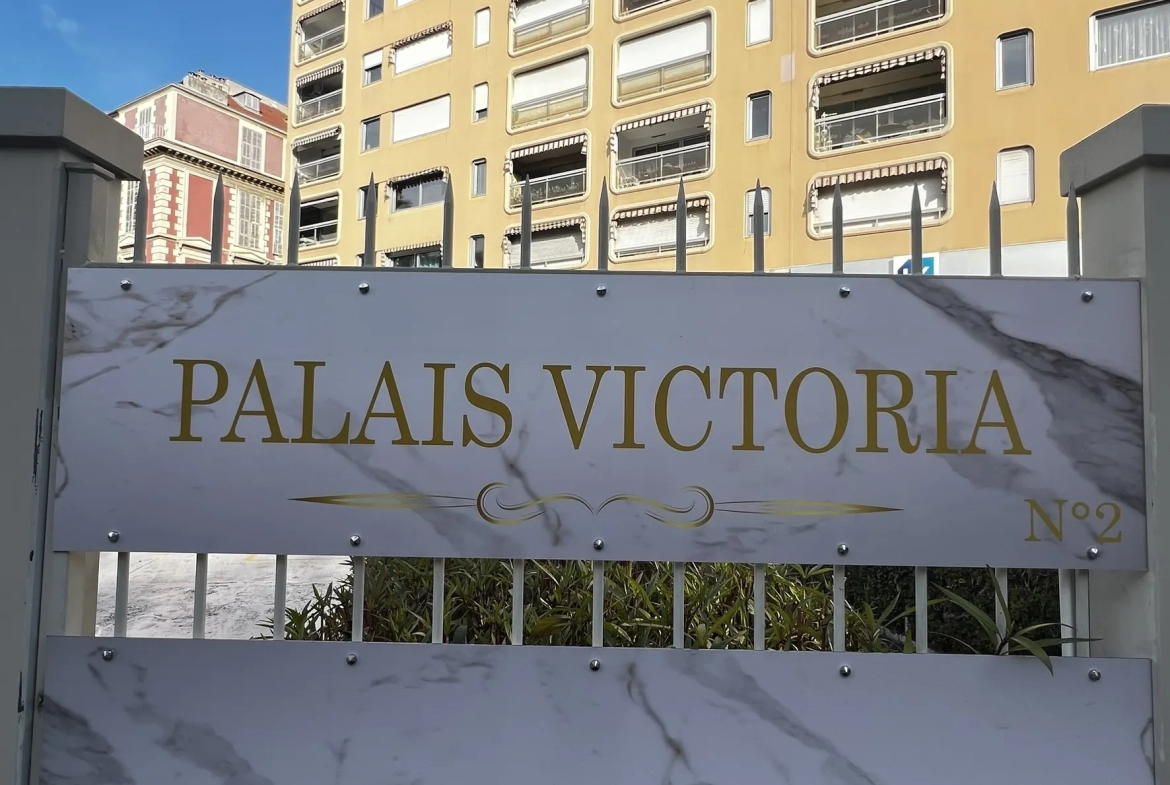 Appartement 2 pièces rénové au coeur du Carré d'Or 