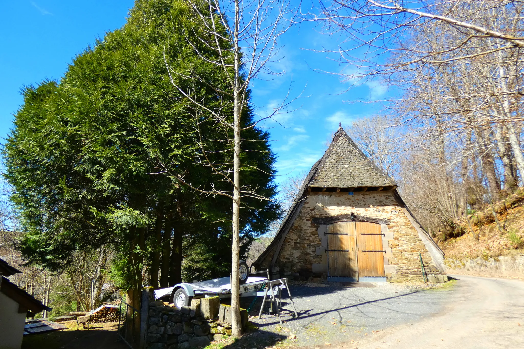 Maison Auvergnate en Pierre et Grange à Aurillac 